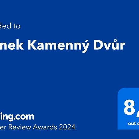 Отель Zamek Kamenny Dvur Kynsperk nad Ohri Экстерьер фото